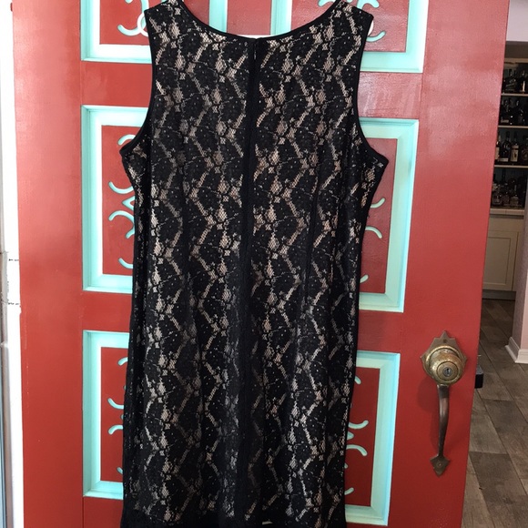 Black & Cream Lace Dress Size XL - Picture 4 of 8